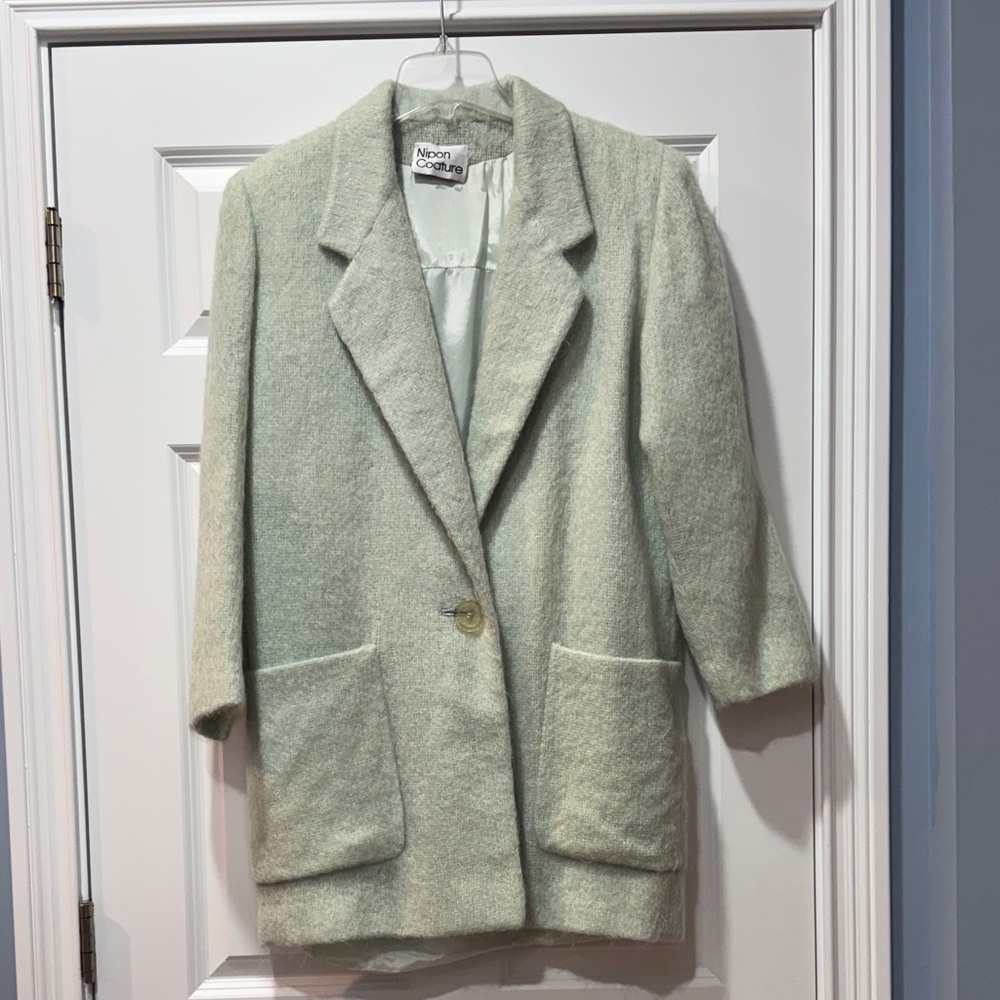 Nina Leonard Women's Elegant Cream Blazer